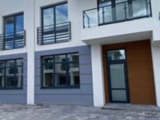 Продам таунхауз з повним ремонтом Вовчинець