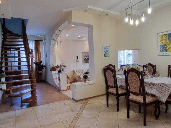 Продається стильний жилий будинок з меблями та технікою Надворная