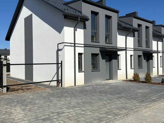 Продам КУТОВИЙ таунхаус у Крихівцях, готовий до ремонту Криховцы