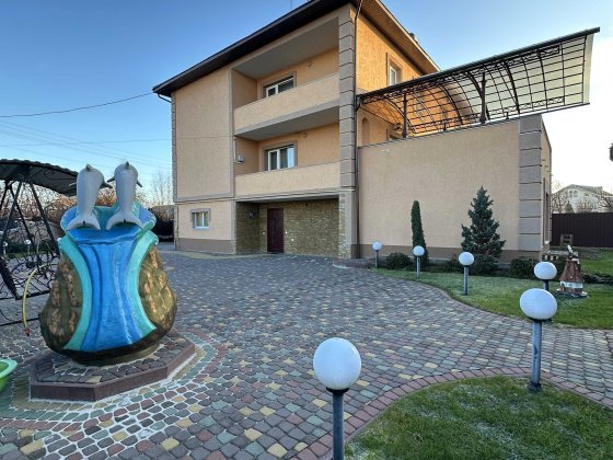 Продам сучасний напів особняк (дуплекс) з ремонтом в м.Тисмениця Тисмениця