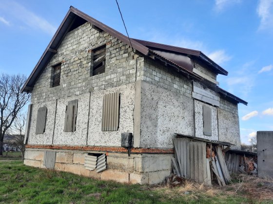 Продам будинок та земельну ділянку Богородчаны