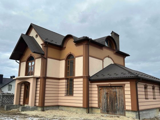 Будинок по вул.Юності з ділянкою 18 сот. Микитинці