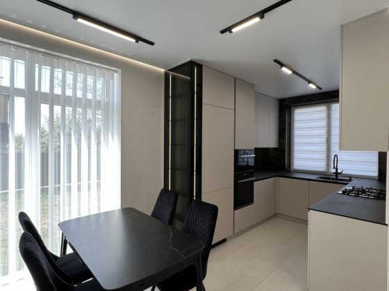 Новенький будинок з авторським ремонтом Криховцы