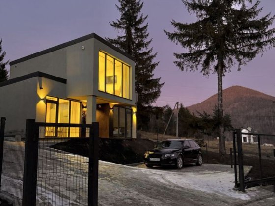 Будинок в горах. Карпати.З ремонтом і технікою! Татарів