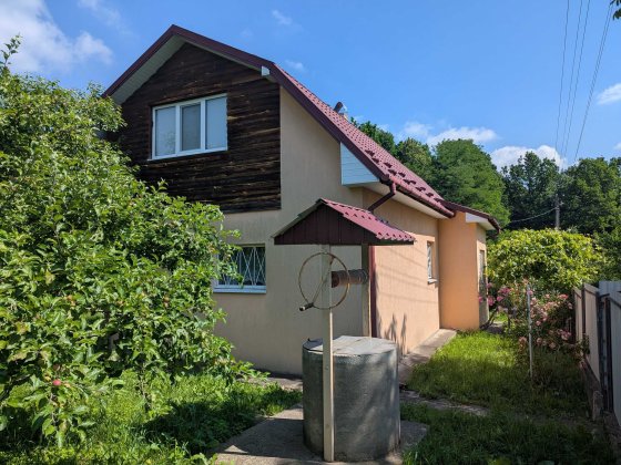 Жилий будинок в районі автобазару Загвоздье