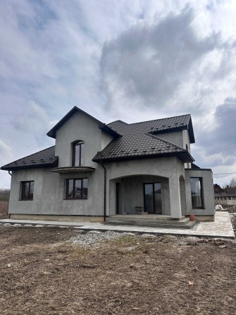 Двоповерховий будинок з гаражем і терасою, 12 соток, Драгомирчани - фото 1