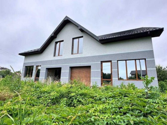 Продаж дуплексу 288 м² окремі входи та гаражі можливий продаж половини Загвоздье