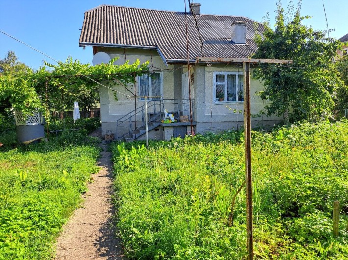 Продаєть будинок у м.Тлумач Вул.Будівельників / 23км від м.Івано-Франк - фото 1
