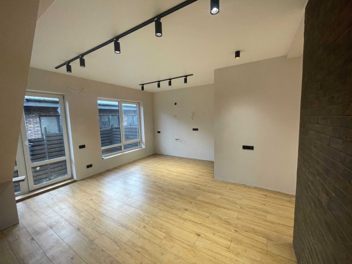 Таунхаус з готовим ремонтом 90м2. єОселя. Розтермінування - фото 1