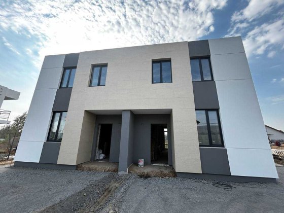 Продається дуплекс в Святопетрівському. Без комісії. Святопетровское