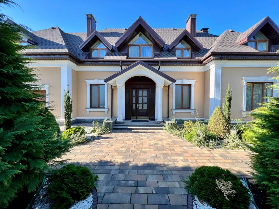 Без комісії! Двоповерховий 295м2 з басейном, ділянка 15 сот. Гатне