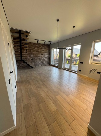 Дуплекс 110 м2, 3 сотки з ремонтом у КМ "Бельгійське містечко" - фото 1