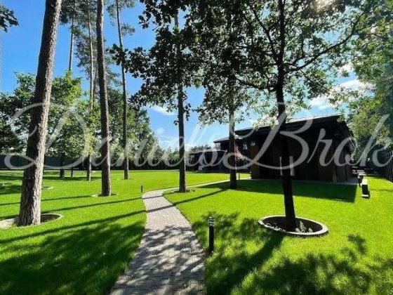 Козин Конча Заспа Современный дом в сосновом лесу Козин