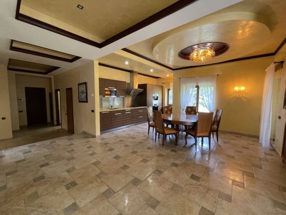 Конча Заспа. Козин. Большая Дамба. Дом с выходом на Днепр. Городок. Козин