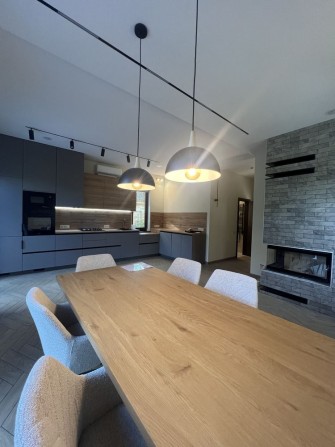 Будинок з ремонтом 180 м2 | Підвал | Газ | Топ варіант - фото 1