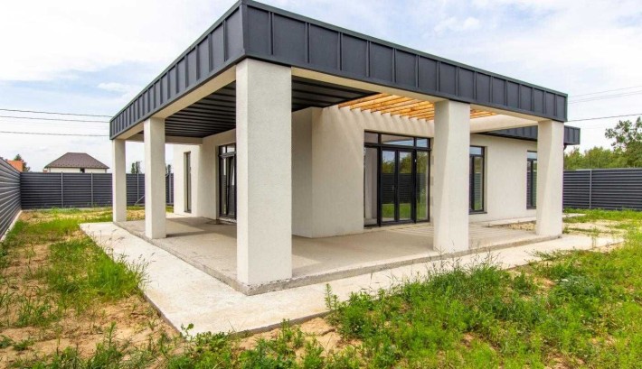 Одноповерховий будинок 116 кв.м. з ділянкою 6 соток. Білогородка - фото 1
