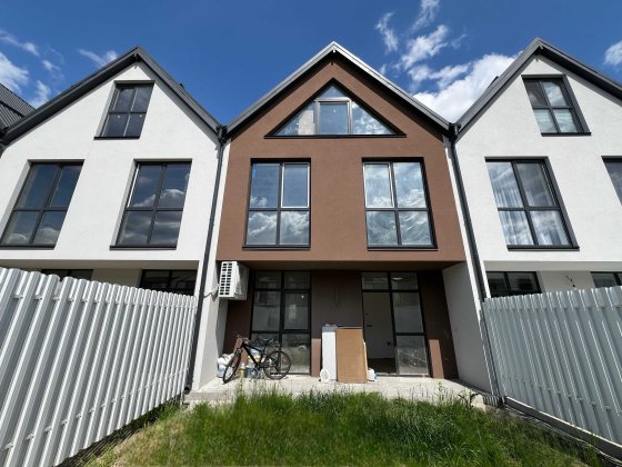 Продам таунхаус 67 м² Приватна тиха локація будинок 7 км від Києва Святопетровское