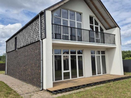 Продаж будинку 160 кв.м. з ділянкою 6 соток у с. Гатне Гатное