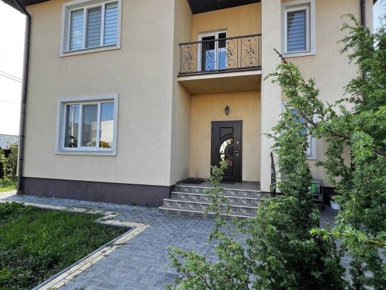 Без комісії. Будинок з ремонтом 190 кв.м. Ділянка 5 соток. Гатне.