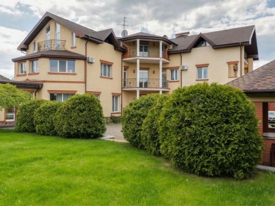 Продажа Дома Козин 920 м2, участок 15 соток, Бассейн Козин