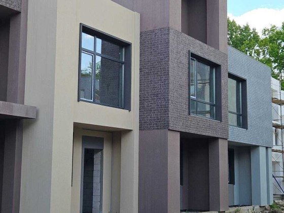 Таунхаус 56 м², подвір’я, паркомісце! Крюковщина