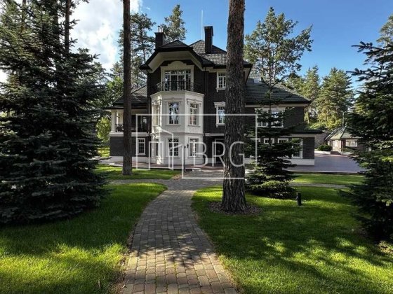 Продажа особняка с гостевым домом в сосновом лесу Рудыки без% Козин