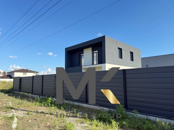 Будинок з гаражем та великою ділянкою. Білогородка - фото 1