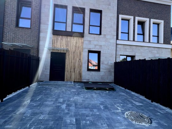 Чудовий таун в Святопетрівському, 100м2, Газ, без комісії Святопетровское