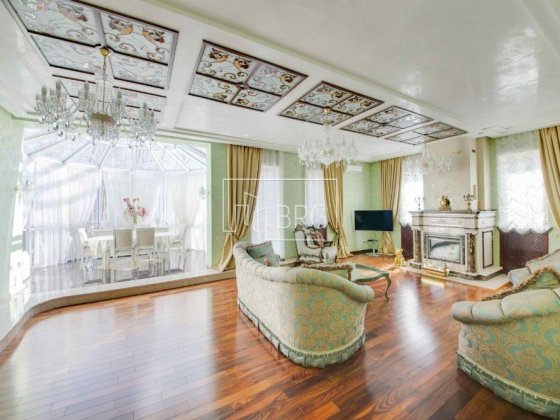 Продажа дома КГ Обрий-К с бассейном Козин Конча-Заспа без% Козин