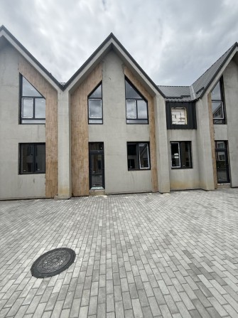 Продаж Таунхаса, Білогородка, вул. Молодецька 33 - фото 1