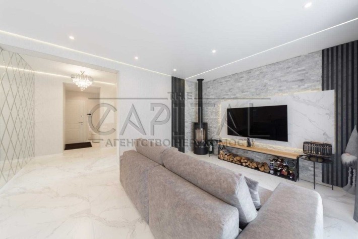 Продаж чудового будинку в сучасному КМ Sunny Village - фото 1