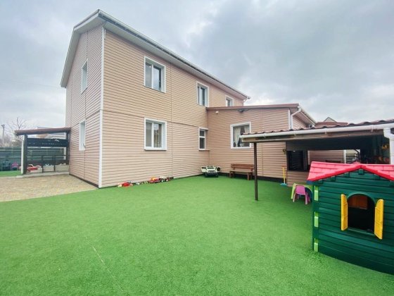 Терміново!Продам будинок 256м2,Облаштований дитячий садок! Функціонує! Белогородка