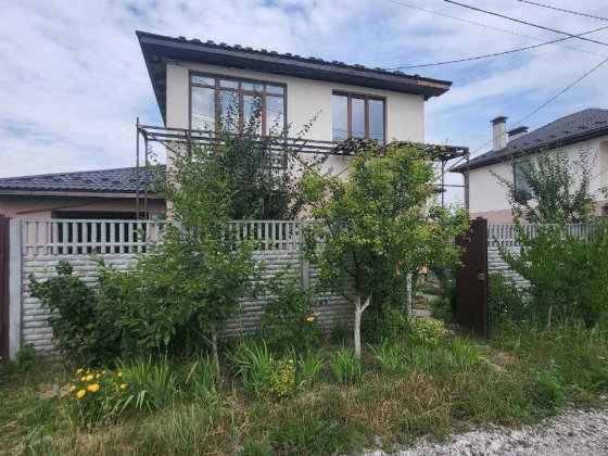 Будинок з гаражем у Ворзелі з частковим ремонтом Ворзель