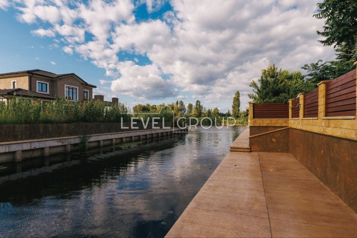 Козин, Дамба, дом с выходом в Днепр, VIP городок! - фото 1