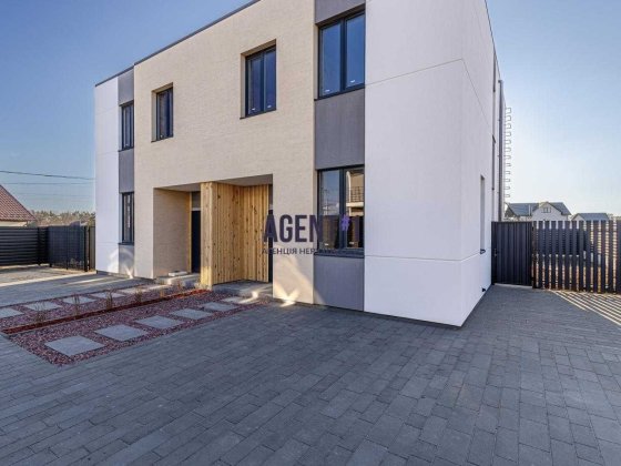 Продаж сучасного дуплексу 105 кв.м. с. Святопетрівське. Святопетровское