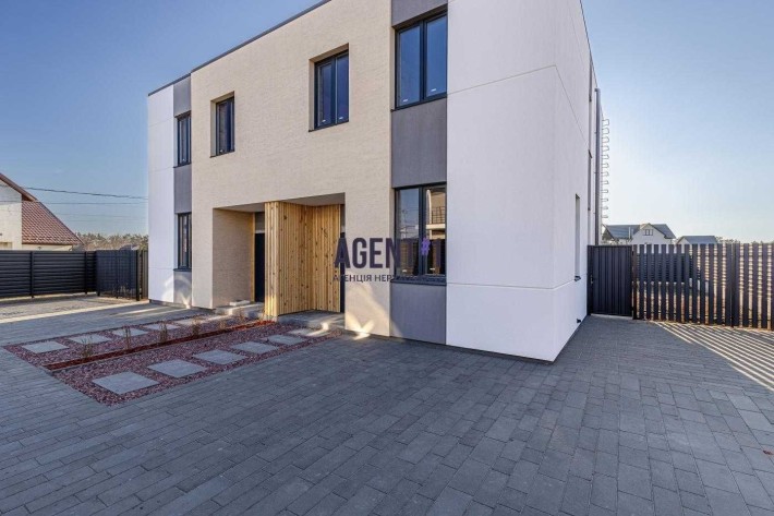 Продаж сучасного дуплексу 105 кв.м. с. Святопетрівське. - фото 1
