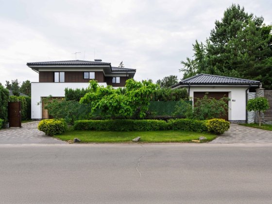 Поместье  в Конче-заспе Козин