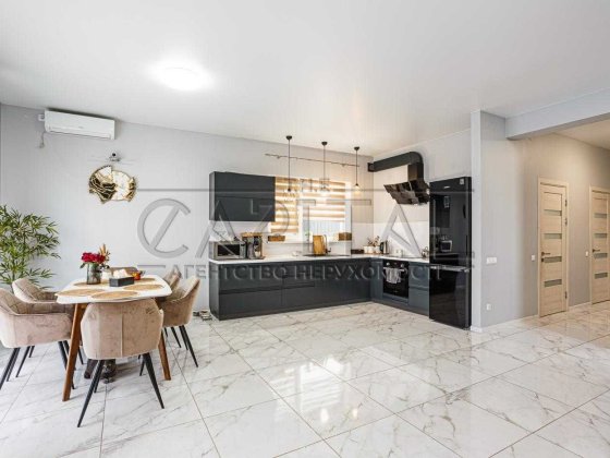 Продаж будинку, Гатне, Голосіївський район, 4сотки Гатное