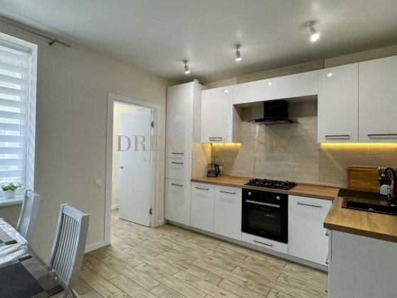 Таунхаус з ремонтом. Повністю укомплектований. Газ. Мінім оформлення! Ворзель