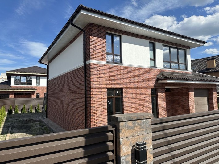 Продаж Будинку 185 кв.м на 6 сотках. 5 кімнат, газ поряд. Гатне - фото 1