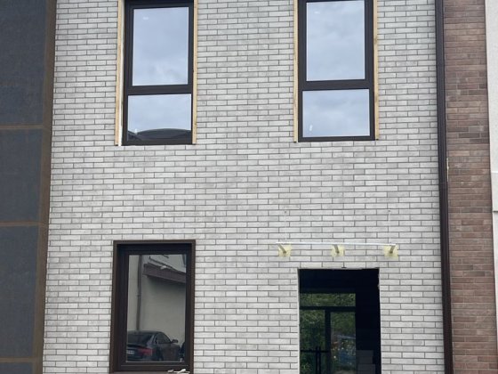 2К таунхаус 90м2  в с. Святопетрівське вул. Виноградна, 12.