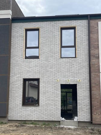 2К таунхаус 90м2  в с. Святопетрівське вул. Виноградна, 12. - фото 1