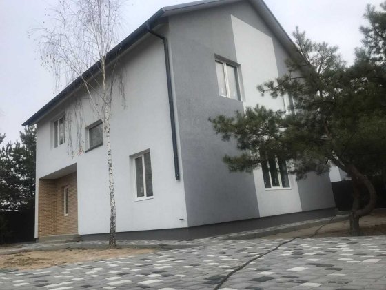 Сучасний будиник в курортному Ворзелі Ворзель