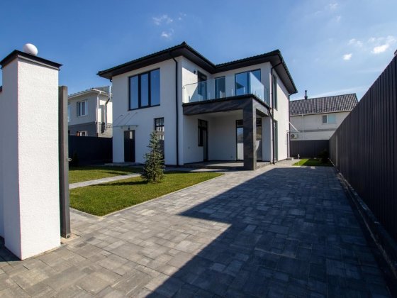 Без комісії. Будинок з терасою та балконом, 3.3 сотки. Святопетрівське