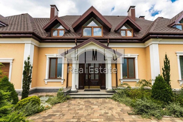 Продажа двухэтажного дома 295м2 с участком 15 соток, Гатное - фото 1