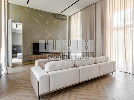 Продажа дома 250м2 с бассейном, Козин, Обуховское шоссе Козин