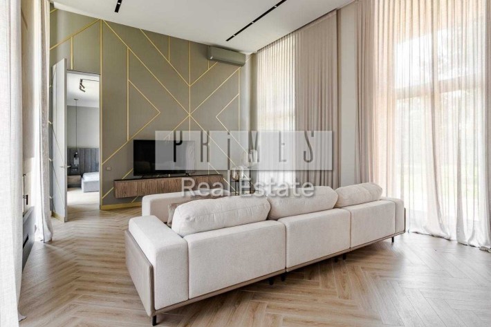 Продажа дома 250м2 с бассейном, Козин, Обуховское шоссе - фото 1