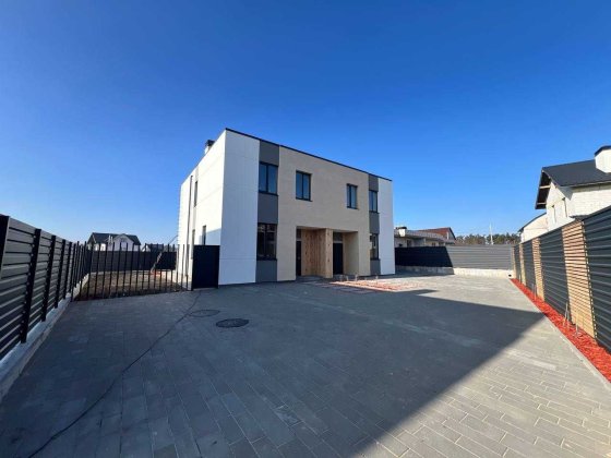 ПРОДАМ затишний ДУПЛЕКС за приємною ціною без % Святопетровское