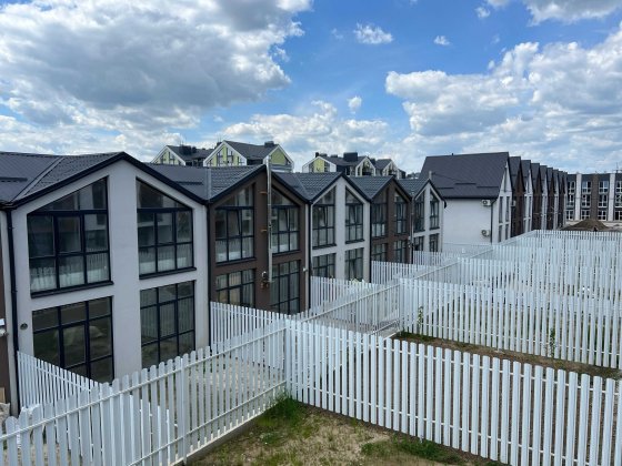 Продам таунхаус на 130 м². Земля 1.23 сот. будинок Святопетровское