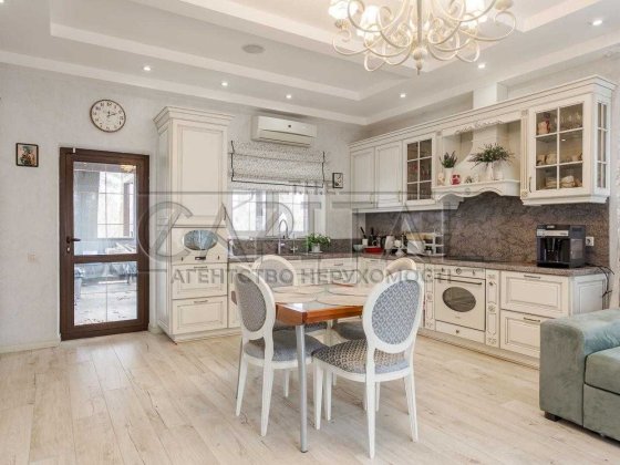 Продажа 3-этажного дома, с. Ворзель, Бучанский р-н Ворзель